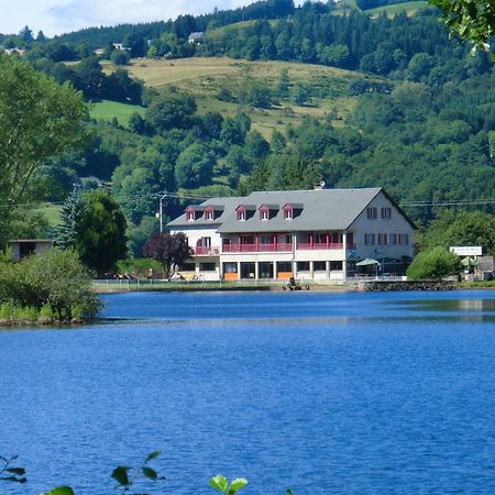Le Lac Des Moines Condat  Екстериор снимка